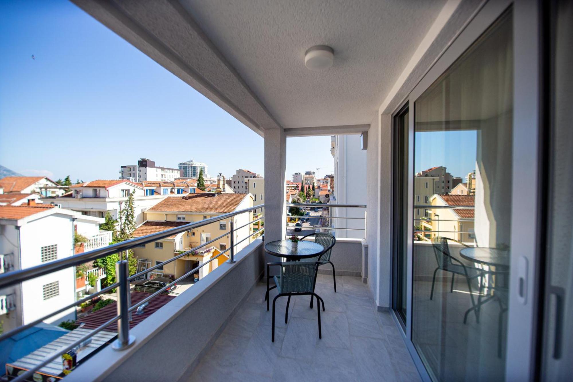 Apartments Sirena Будва Экстерьер фото